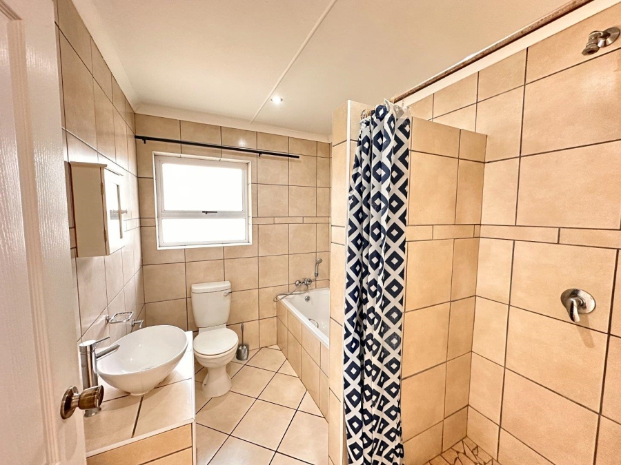 3 Bedroom Property for Sale in Kidds Beach Eastern Cape